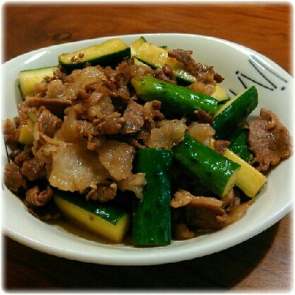 昨日の夕食に☆お取り寄せのお肉で作りました。胡瓜に牛肉の旨味が染み込んでとっても美味しかったです♡
ご馳走さま(*^^*)